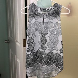 Sleeveless Violet & Claire black & white shirt